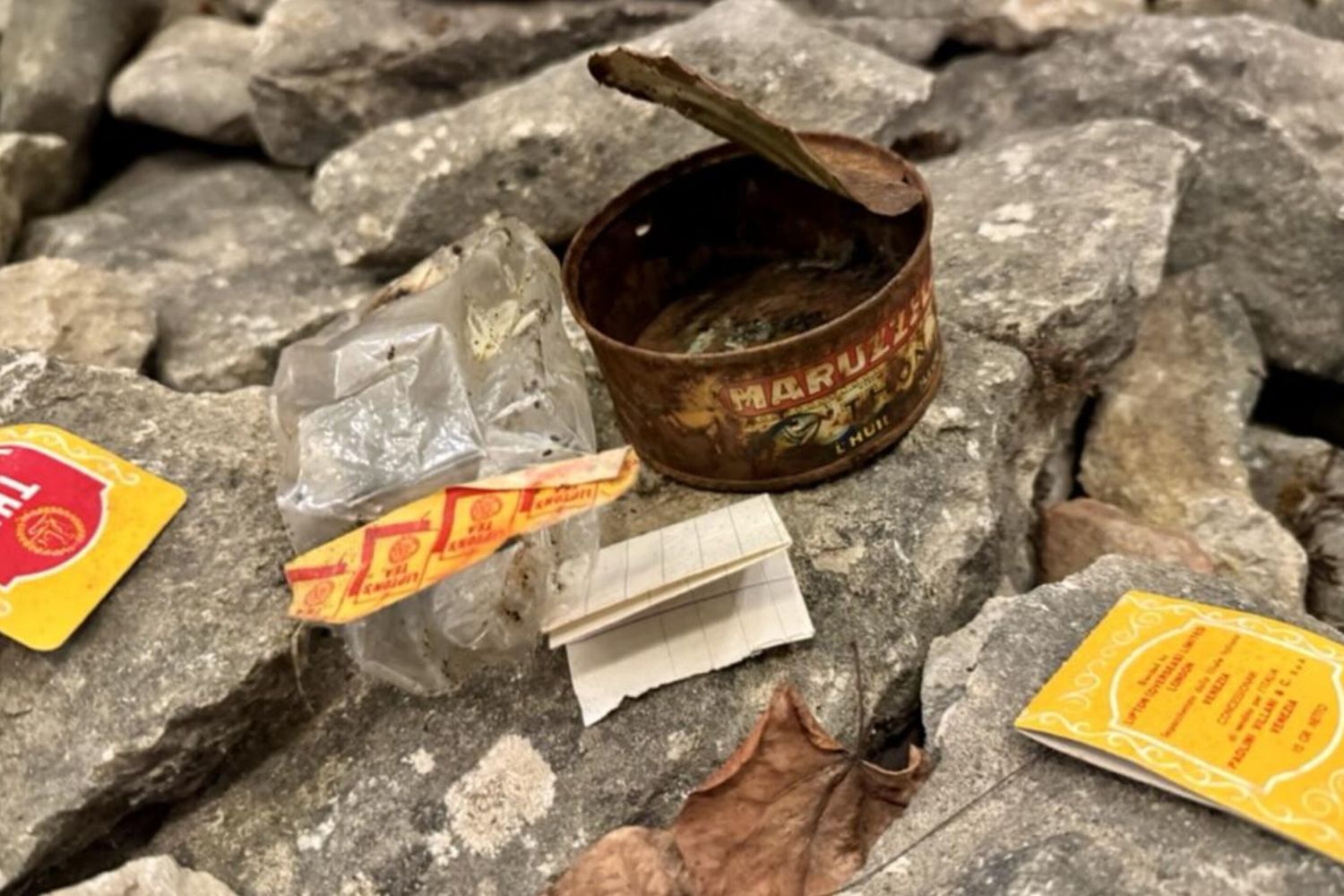 La scatoletta di tonno che conteneva il messaggio del 1972