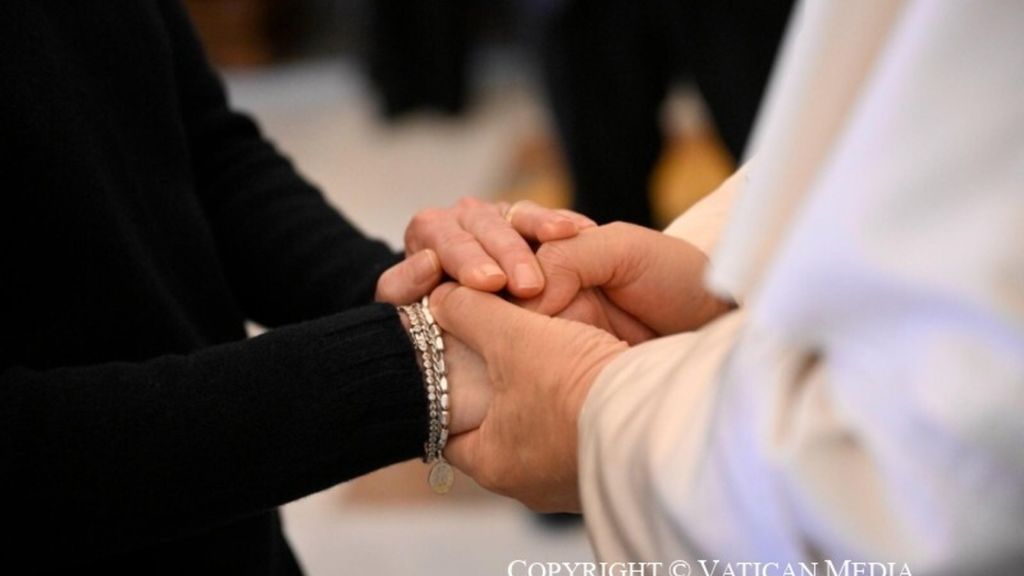 Papa Leone incontra i familiari delle vittime di Crans