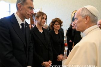 Papa Leone incontra i familiari delle vittime di Crans