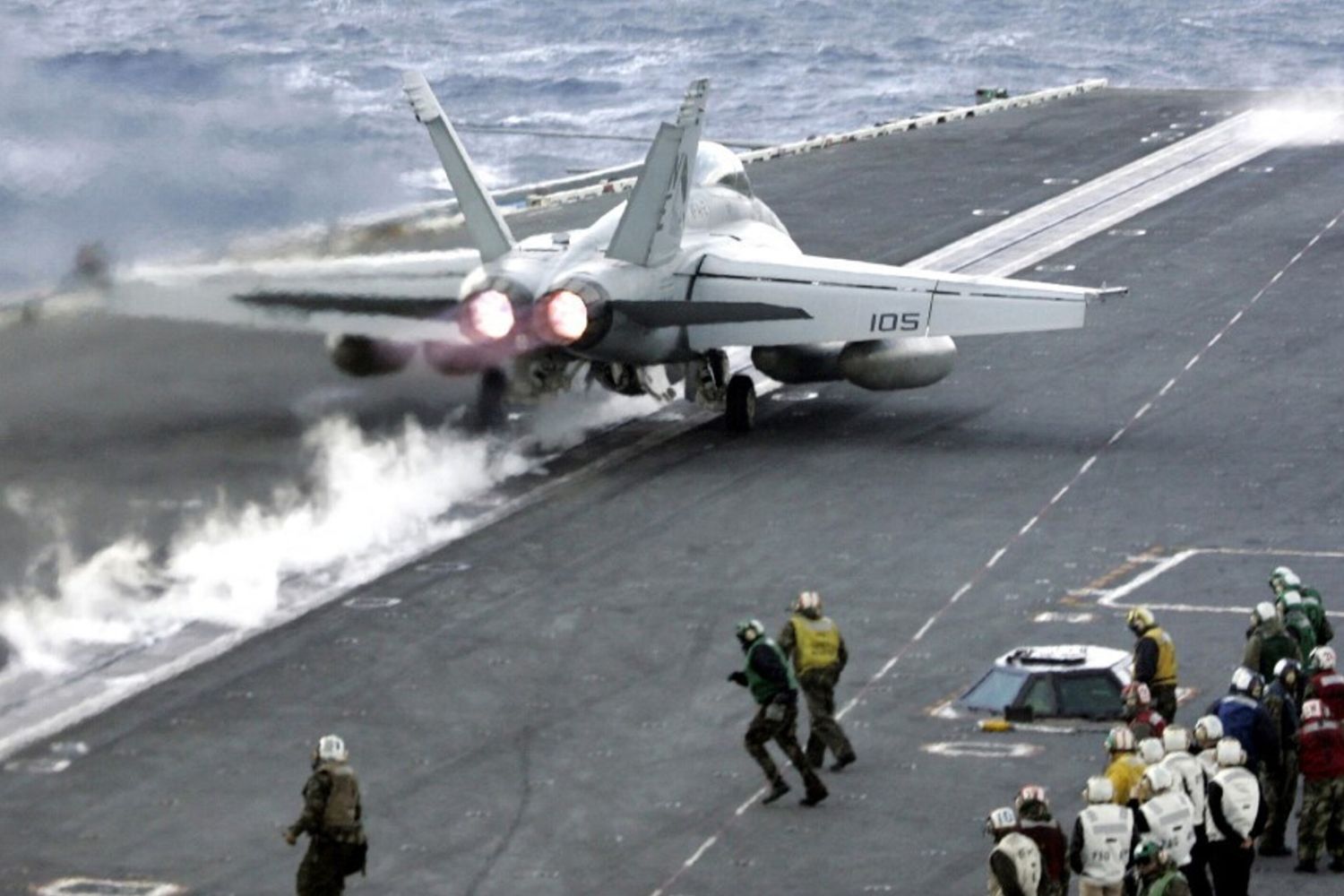 Iran, portaerei Lincoln