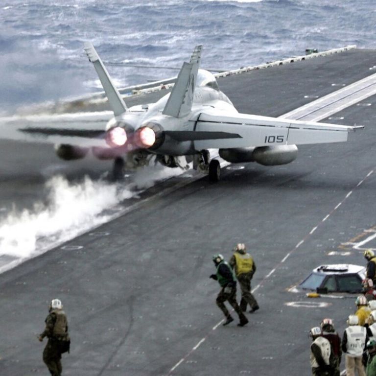 Iran, portaerei Lincoln