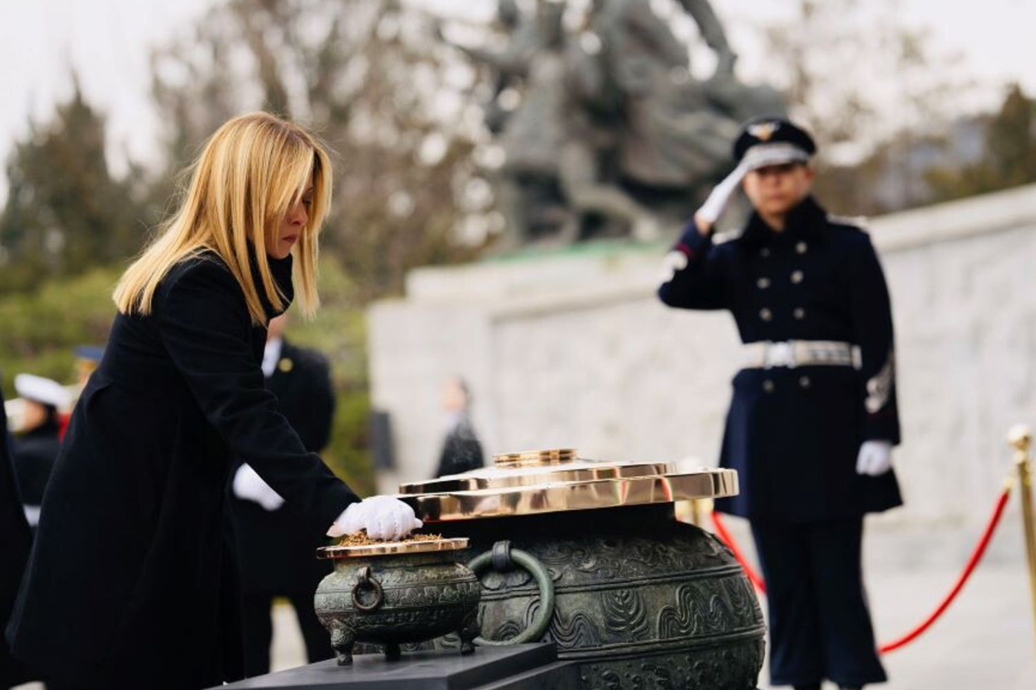La premier Giorgia Meloni in visita nella Repubblica di Corea