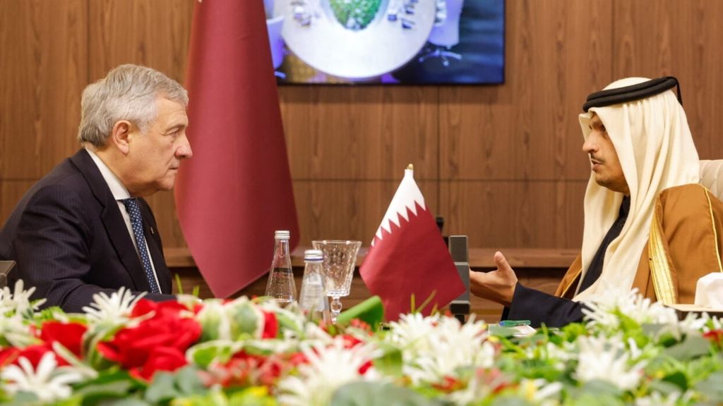 Libia: Tajani a Misurata firma un accordo per lo sviluppo di una zona franca