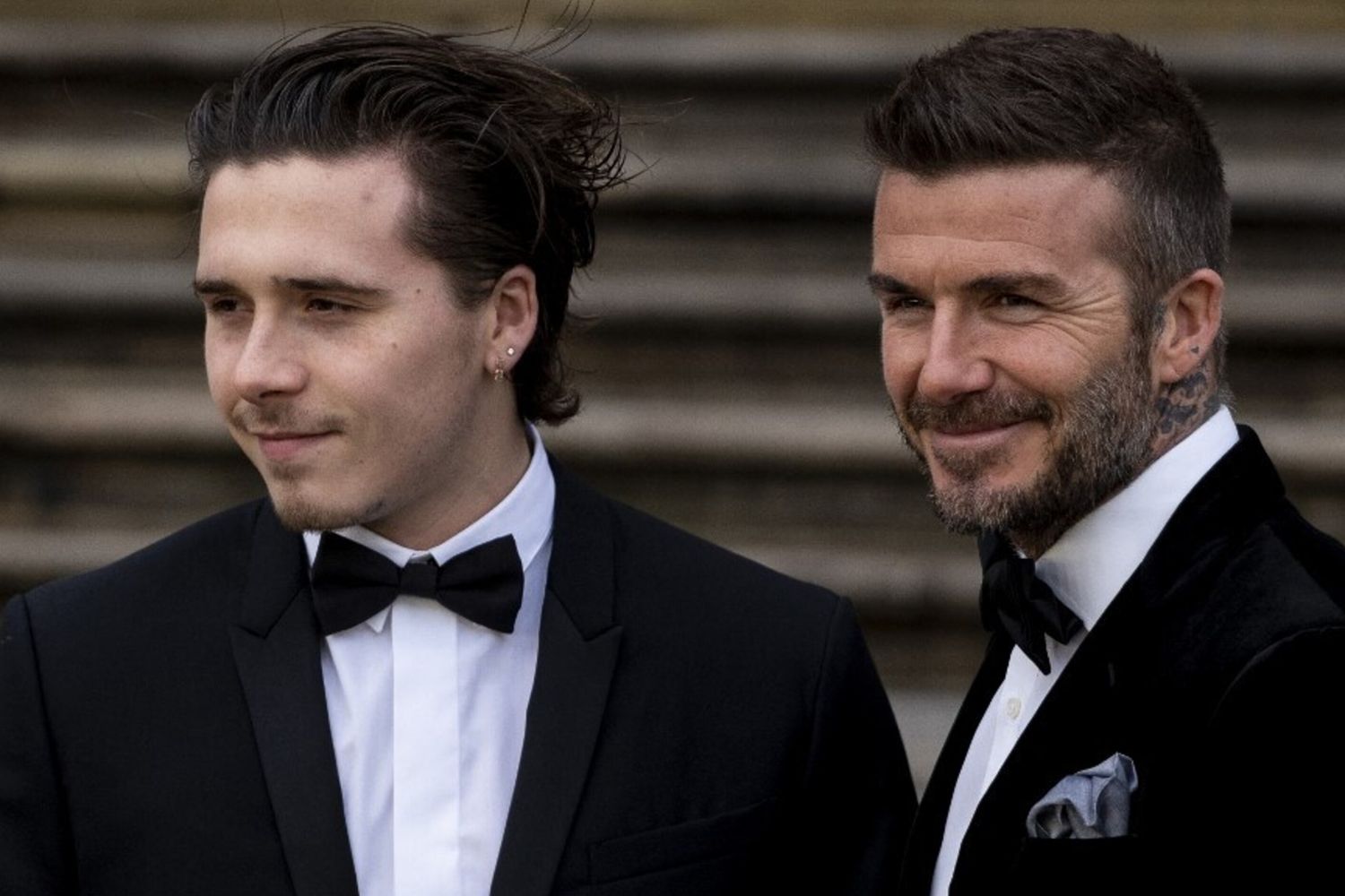 L'ex calciatore inglese David Beckham (a destra) e suo figlio Brooklyn