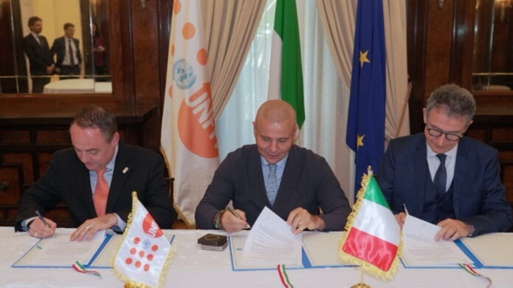 Égypte: l’Italie et l’ONU lancent un projet triennal sur la santé reproductive et les jeunes