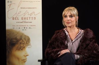 Micaela Ramazzotti nel ruolo di Elena Di Porto in 'Elena del ghetto'