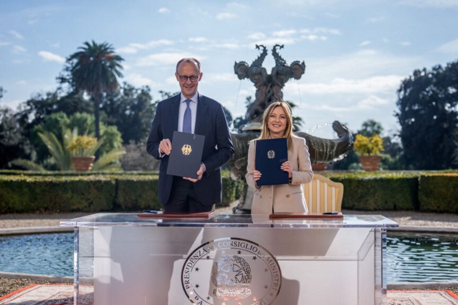 Il presidente del Consiglio Giorgia Meloni e il cancelliere Friedrich Merz