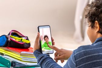 Bambini-social-smartphone