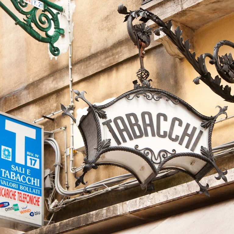 Vendita tabacchi, tabaccai, tabaccaio, fumo, sigarette