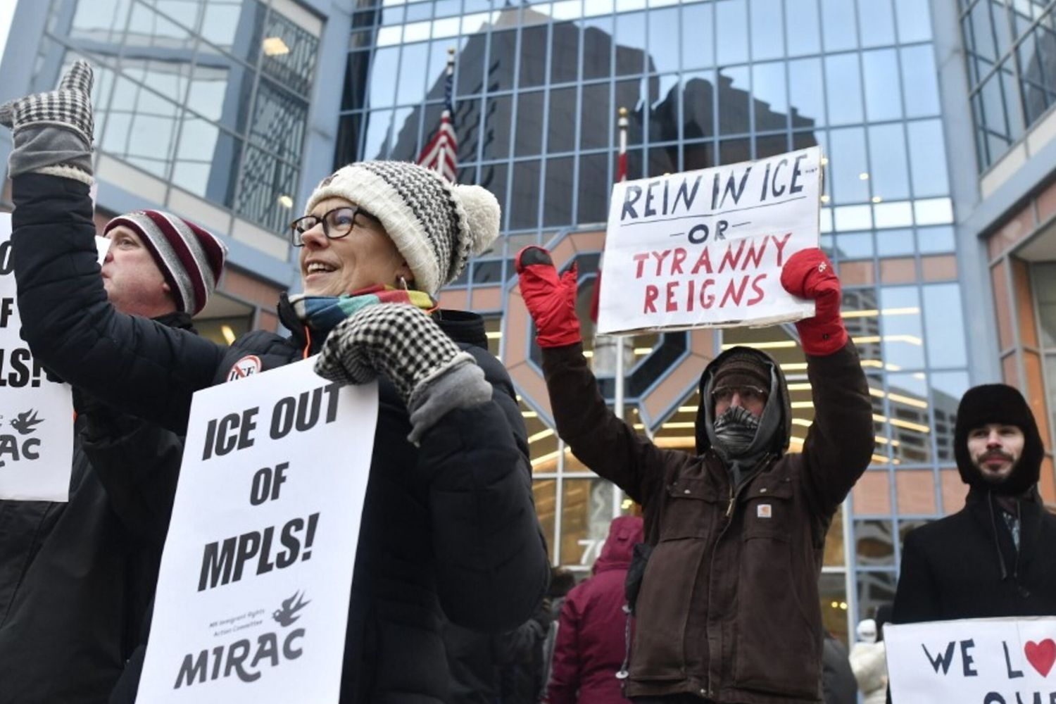 Agenti Ice ai Giochi di Milano-Cortina. Sala: "Non sono i benvenuti"