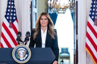 Melania Trump durante il suo messaggio alla nazione