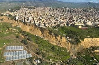 La zona della frana a Niscemi ripresa dall'alto