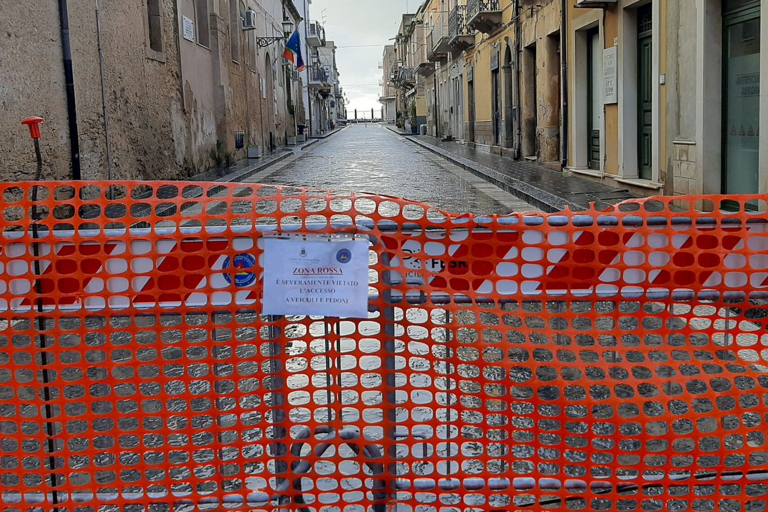 A Niscemi riaprono le scuole