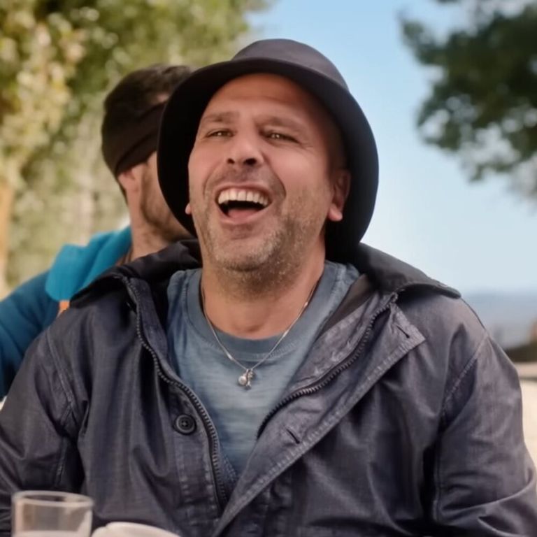 Checco Zalone in una scena di 'Buen camino'