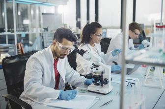 Giovani ricercatori scientifici