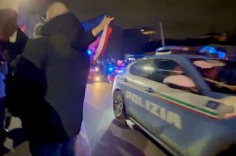 Proteste dei pro-Pal al passaggio della torcia olimpica