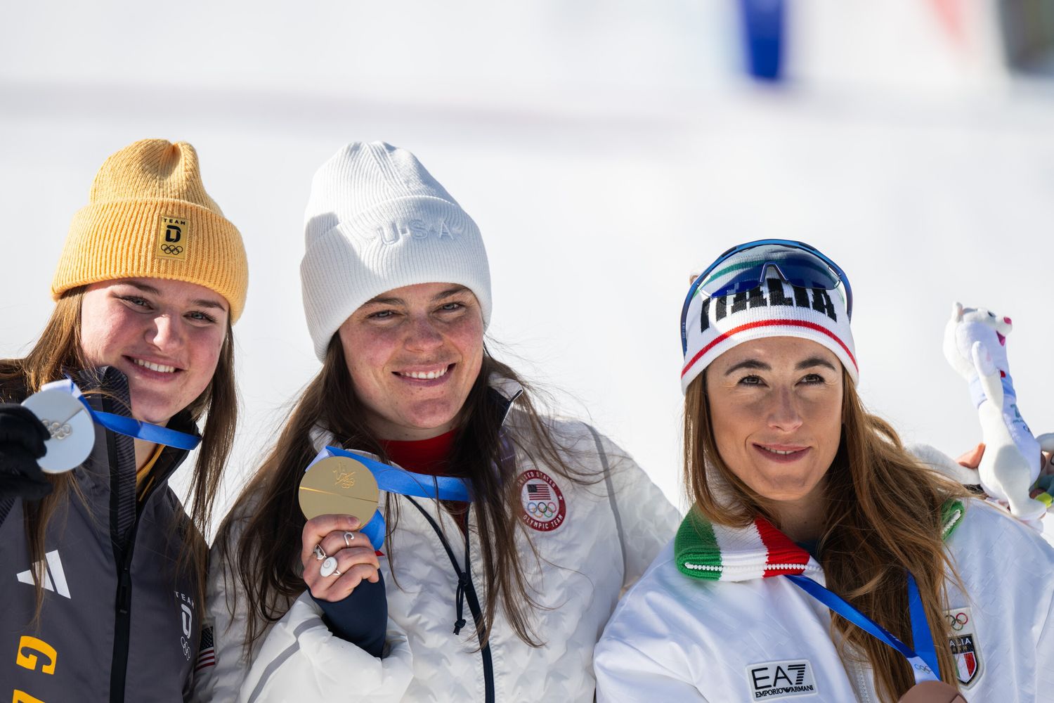 Sofia Goggia , Breezy Johnson e Emma Aicher