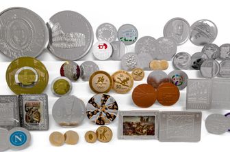 Numismatica: il Colosseo, Pinocchio e la Ferrari le novità della collezione 2026 [VIDEO]
