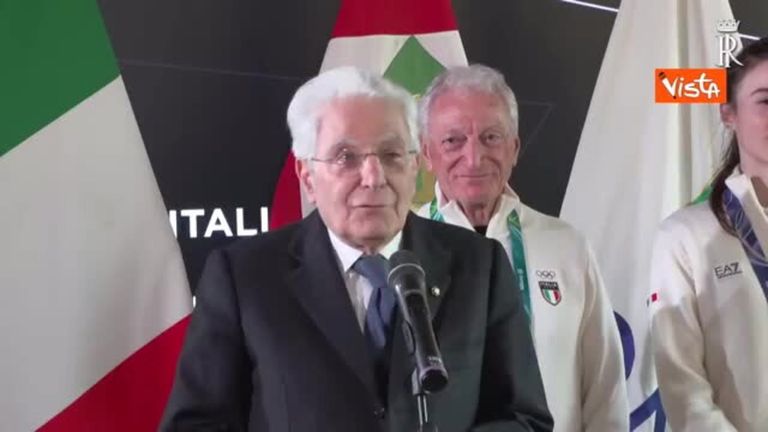 Milano Cortina, Mattarella: Tre ori con me qui? "Merito è degli atleti, io fortunato ad essere qui"