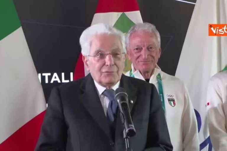Milano Cortina, Mattarella: Tre ori con me qui? "Merito è degli atleti, io fortunato ad essere qui"