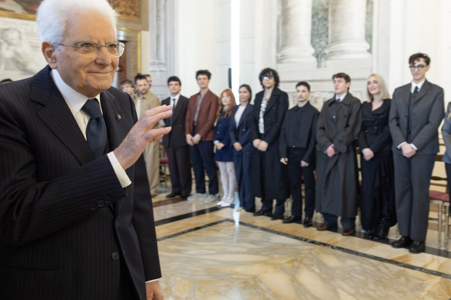 Il presidente Mattarella riceve gli artisti di Sanremo