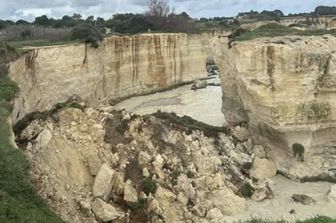 Crollo dell'arco degli innamorati in Salento