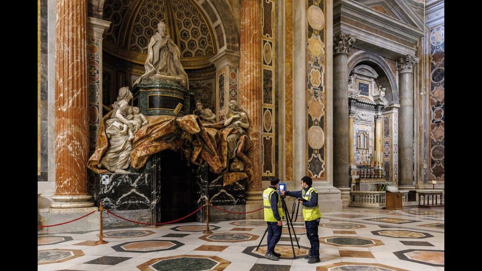 Progetto "Oltre il visibile" in collaborazione tra la Fabbrica di San Pietro ed Eni
