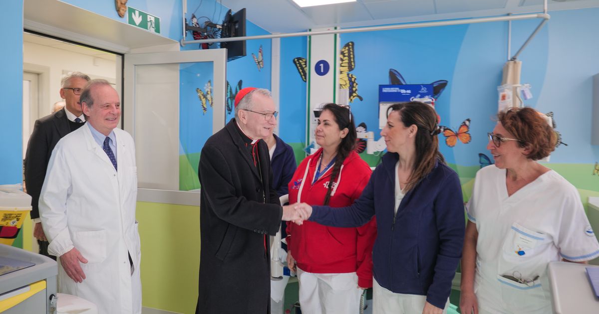 Il Bambino Gesù inaugura il nuovo reparto dialisi, Parolin: "il dono è un atto di amore"