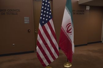 Iran-Usa, "progressi a Ginevra" ma il rischio di un conflitto resta vivo