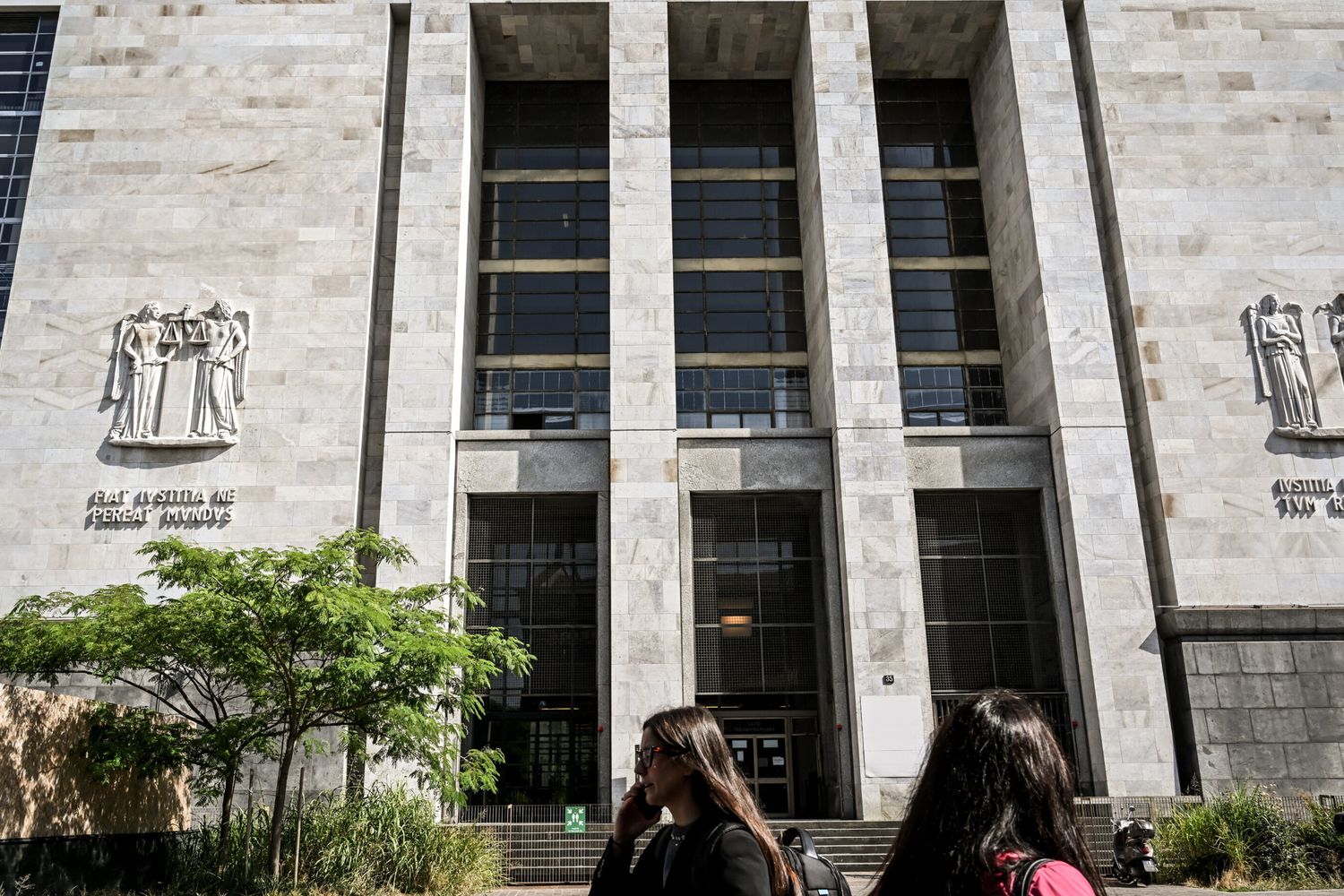 Omicidio Mansouri, altri quattro poliziotti indagati a Milano