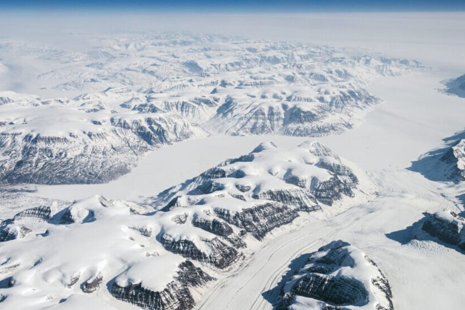 Groenlandia, il ghiaccio della calotta si muove come il mantello terrestre
