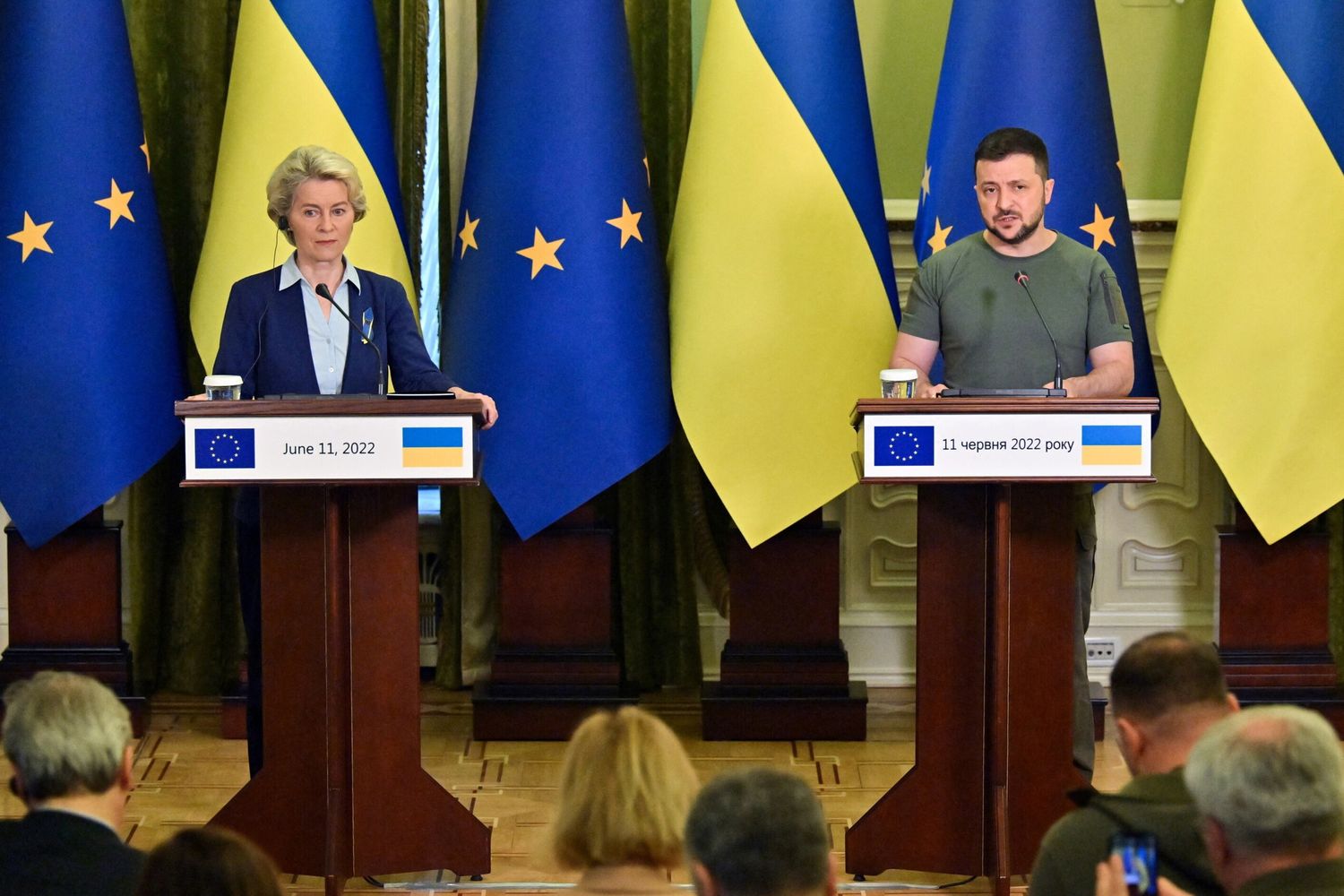 Ursula von der Leyen e Volodymyr Zelensky &nbsp;