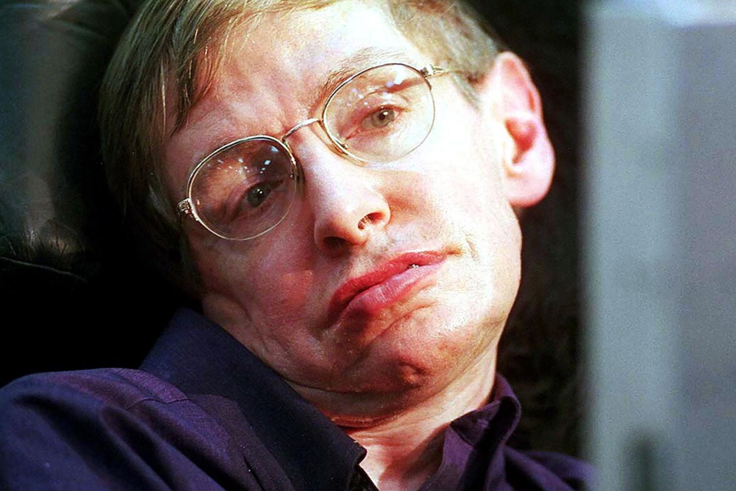 &nbsp;Stephen Hawking