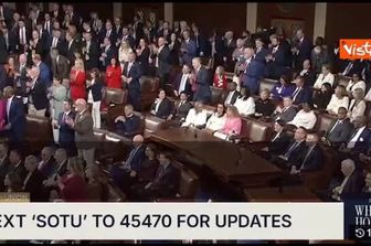 Trump al discorso sullo stato dell'Unione: Melania è una star del cinema