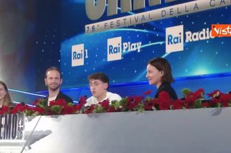 Tredici Pietro imita la mamma: "Sei stato bravissimo, il mio bimbo"