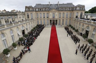 Furto di porcellane all'Eliseo, tre imputati rischiano 8 mesi di carcere