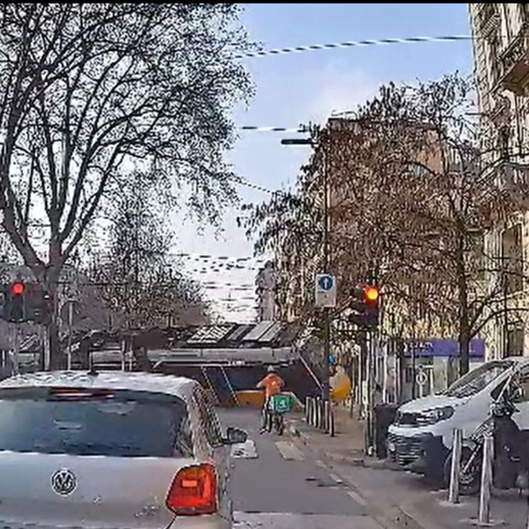 Incidente del tram ripreso da dash cam