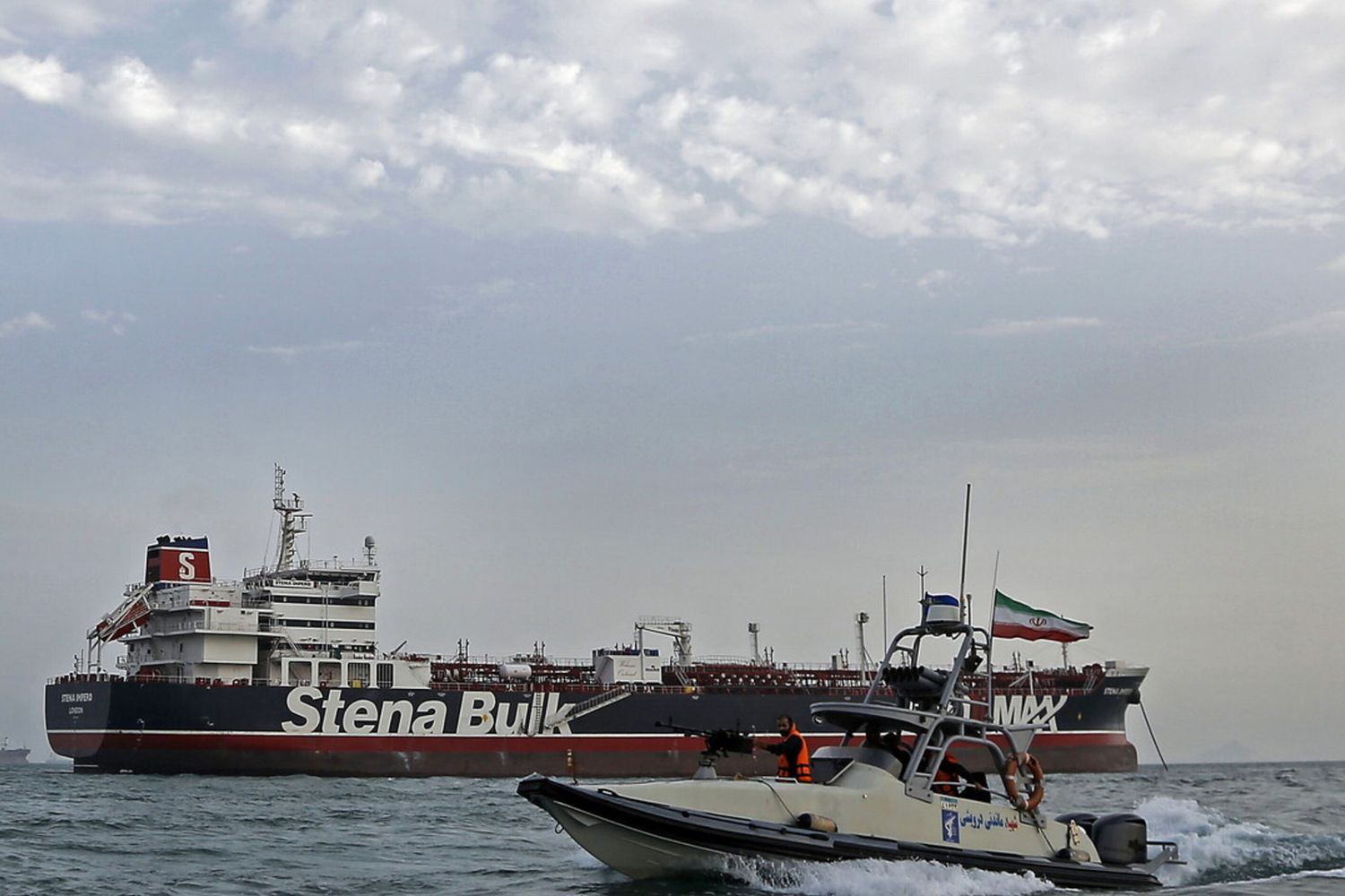 Stretto di Hormuz, Stena Impero
