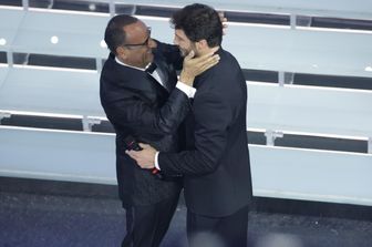 Carlo Conti passa iol testimone a Stefano De Martino