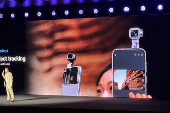 Il Robot-Phone di Honor