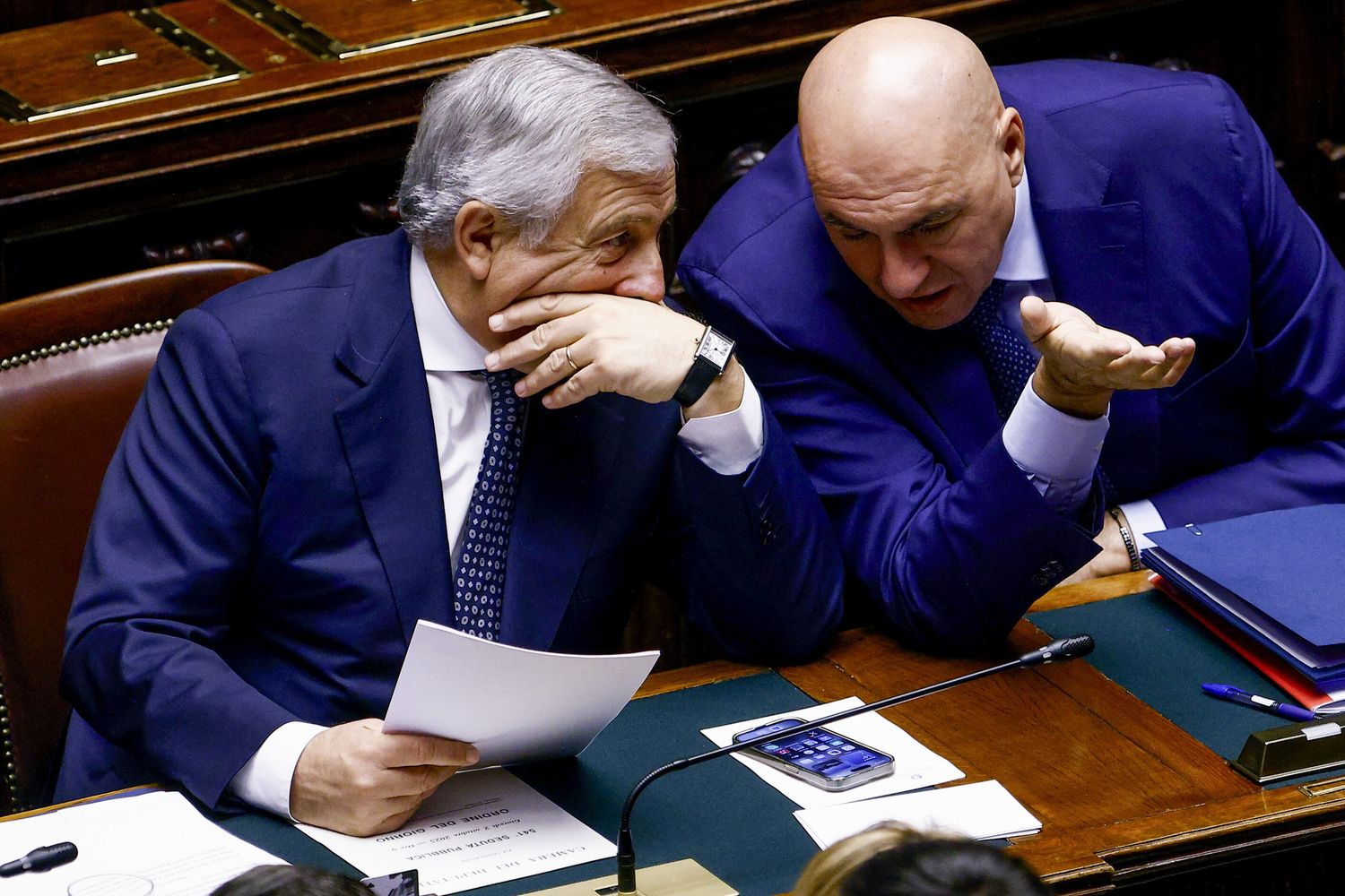 Tajani e Crosetto: "Prioritaria la sicurezza dei nostri connazionali"
