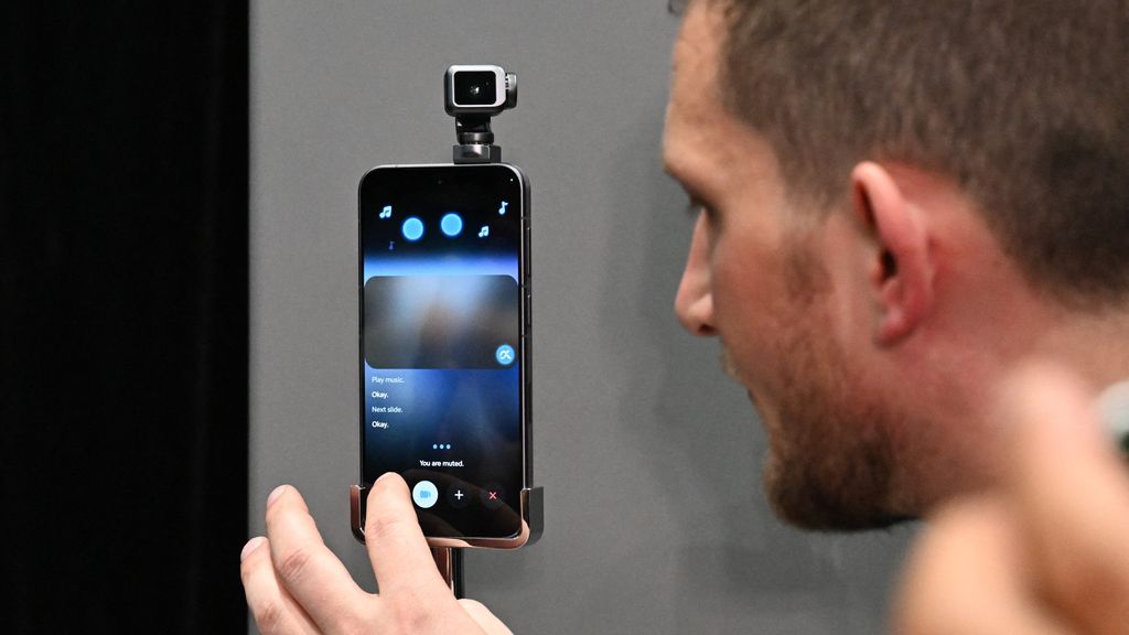 Il robot-phone di Honor