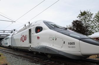 Il treno passeggeri ad alta velocità di nuova generazione TGV "M"
