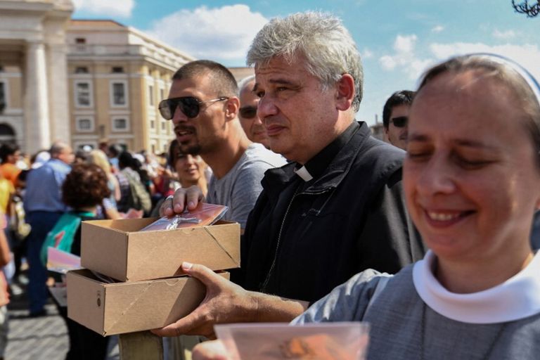 Krajewski, il 'cardinale dei poveri', lascia l'Elemosineria dopo 13 anni