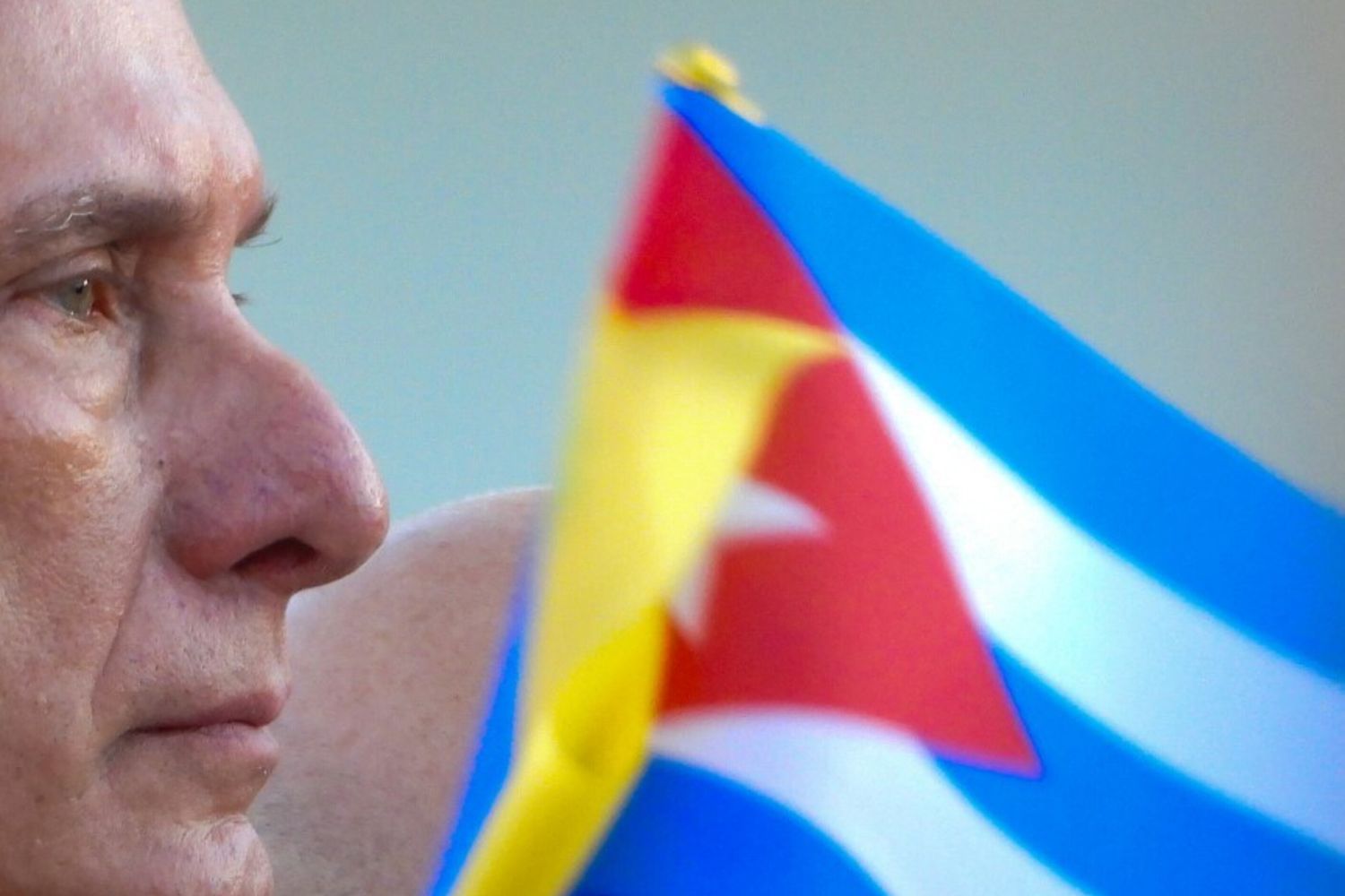 Trump: "Avrò l'onore di prendere Cuba". Gli Usa chiedono le dimissioni di Dìaz-Canel