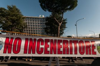 Manifestazione contro il termovalorizzatore di Roma