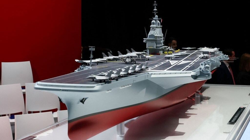 Il modello della portaerei "France Libre"