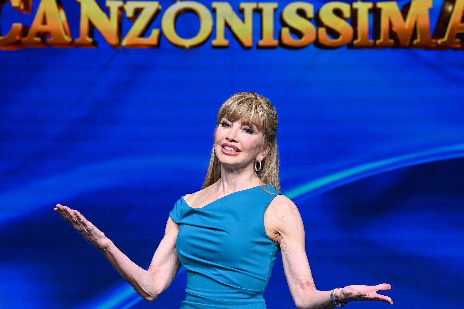 Milly Carlucci conduce Canzonissima