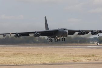 Sciame di droni sulle basi dell'aviazione, negli Usa è allarme sicurezza