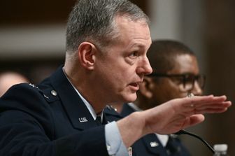 La missione Nato lascia l'Iraq, il personale trasferito a Napoli